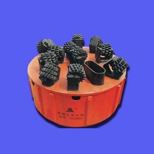 各種型號(hào)的牙輪鉆頭